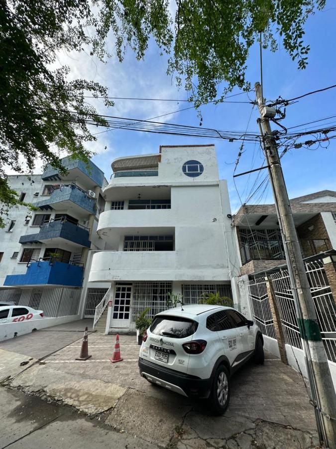 Apartamento En Crespo Cerca Del Aeropuerto Y La Playa Apartment *