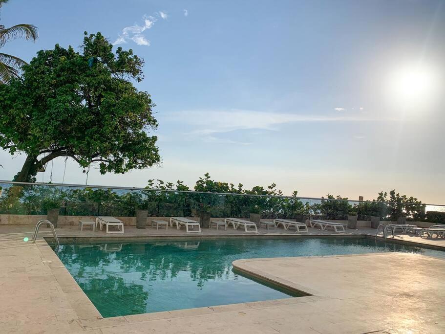 Apartamento Sea, & Skyline 30th-floor Poolside Getaway Cartagena
