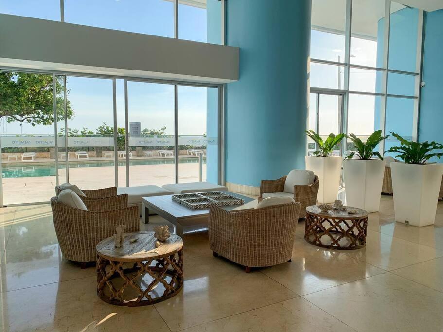 Sea, & Skyline 30th-floor Poolside Getaway *