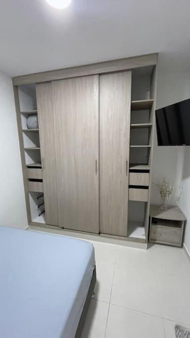 Apartamento Muy Cerca Al Mar De 3 Apartment *