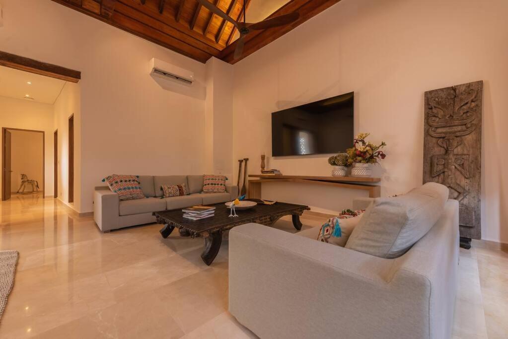 Casa Luxor Pousada *