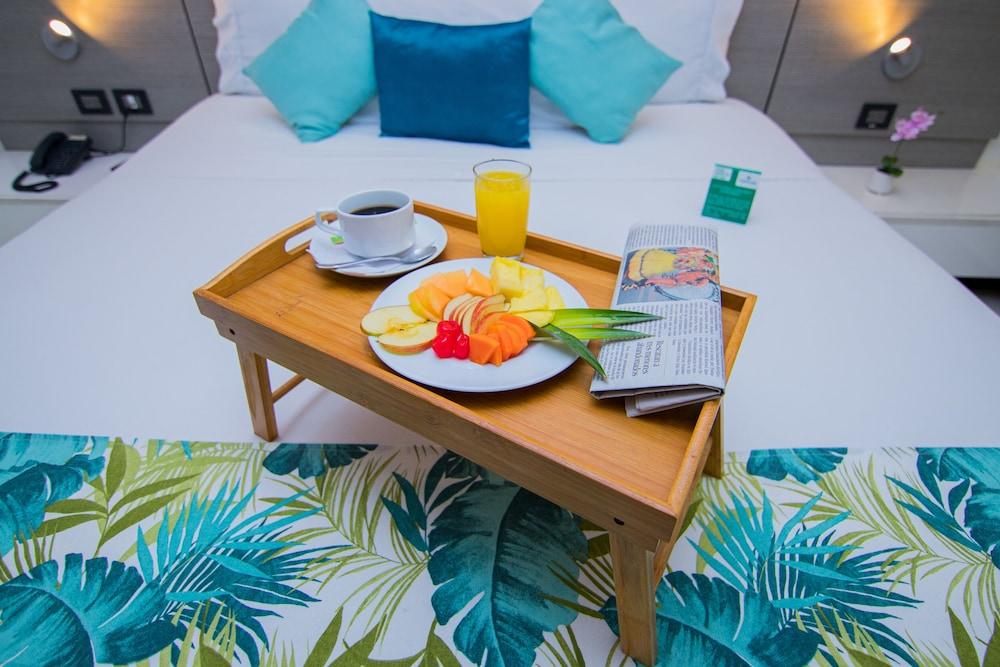 Varanasi Boutique Aeropuerto 4* Cartagena