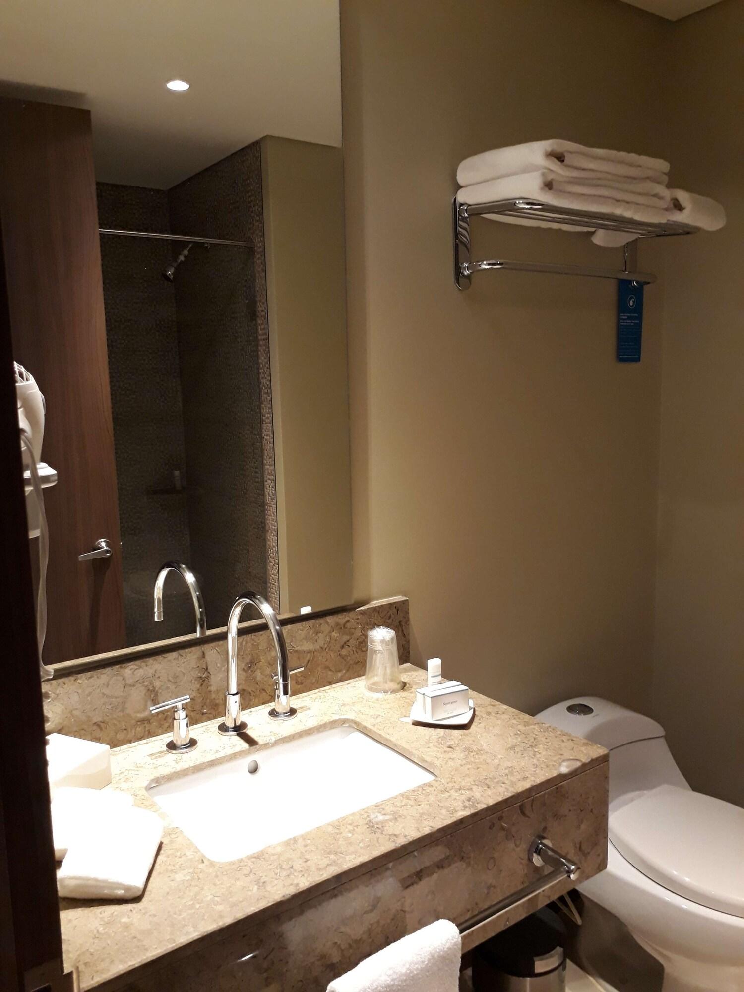 Hotel Hampton By Hilton Cartagena
