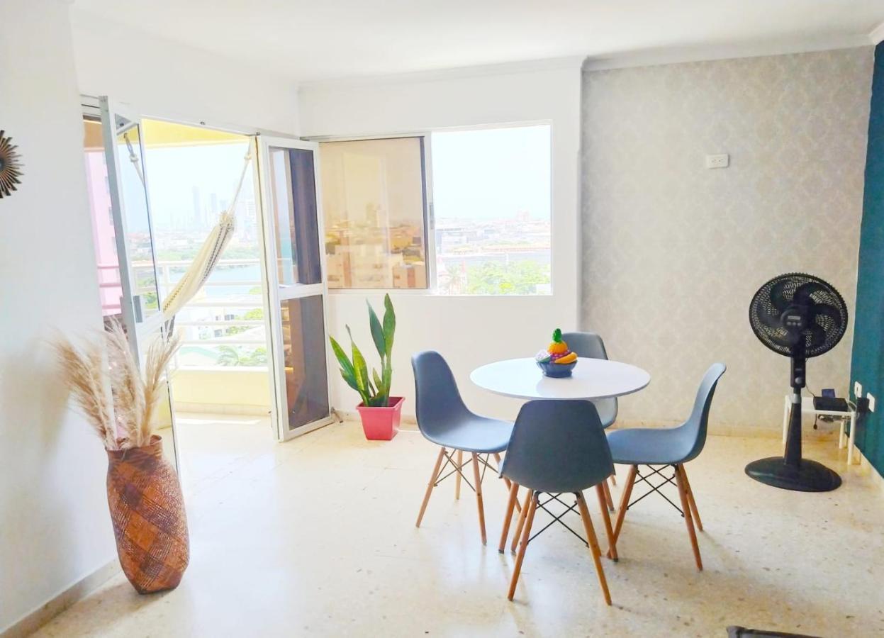 Apt Con Vista Al Mar - Cerca Al Centro Historico - 1106 Apartment *