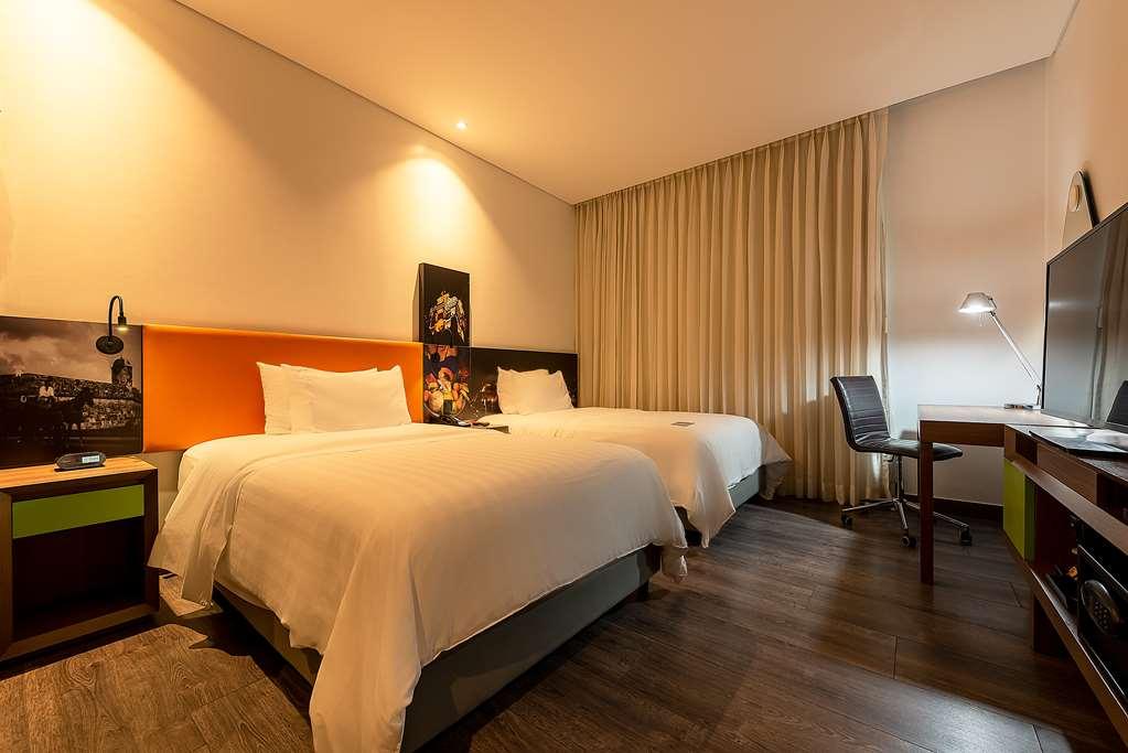 Hampton By Hilton