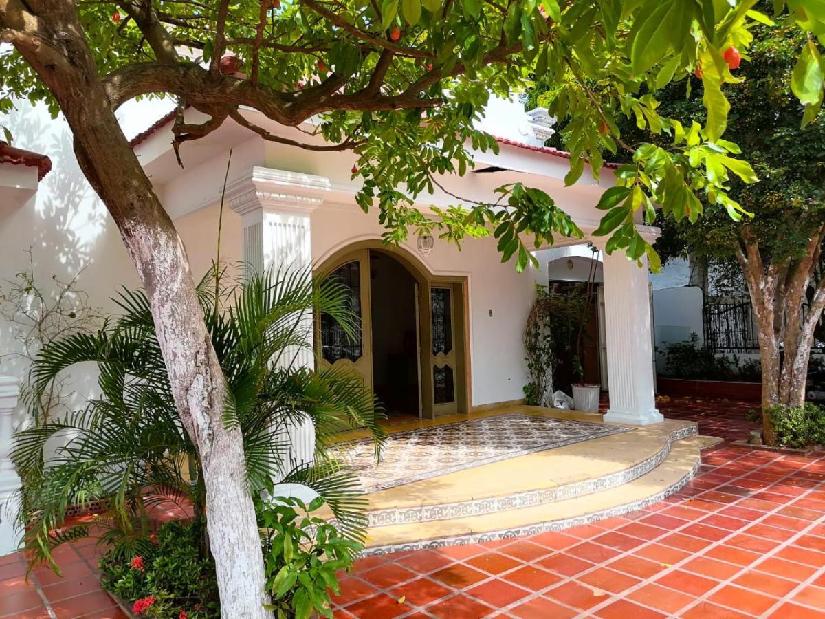 Casa Bahia Colonial - Bed & Breakfast