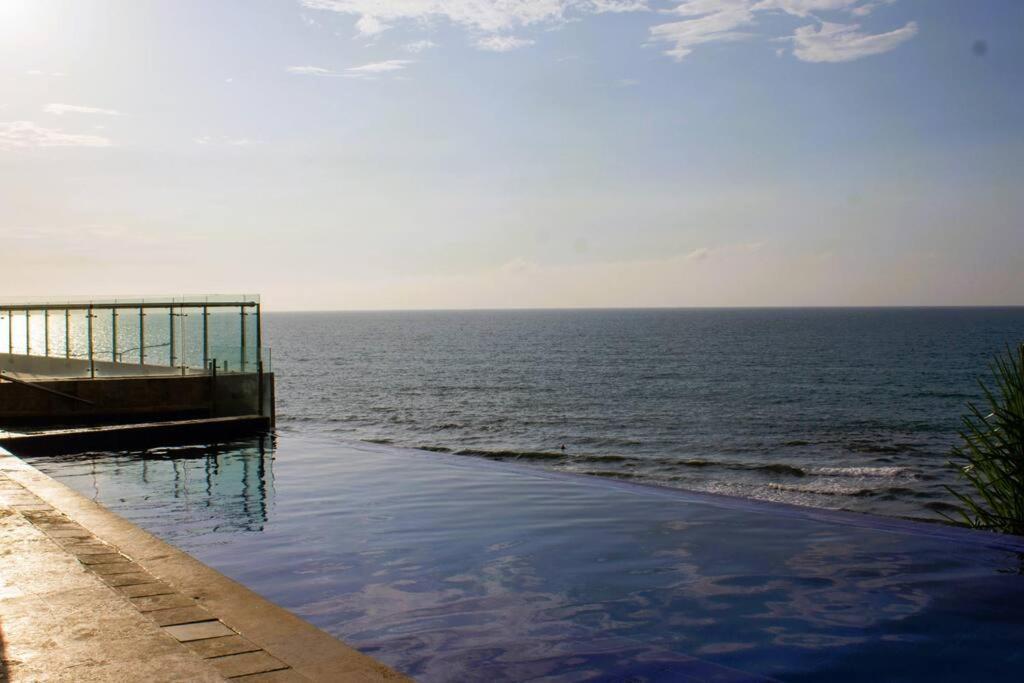 Nuevo! Hermoso Apto Frente A La Playa! Apartamento *