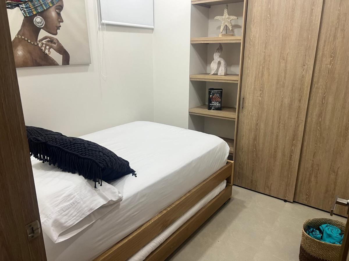 Aparthotel Fantastic Apartment/beach Front Luxury