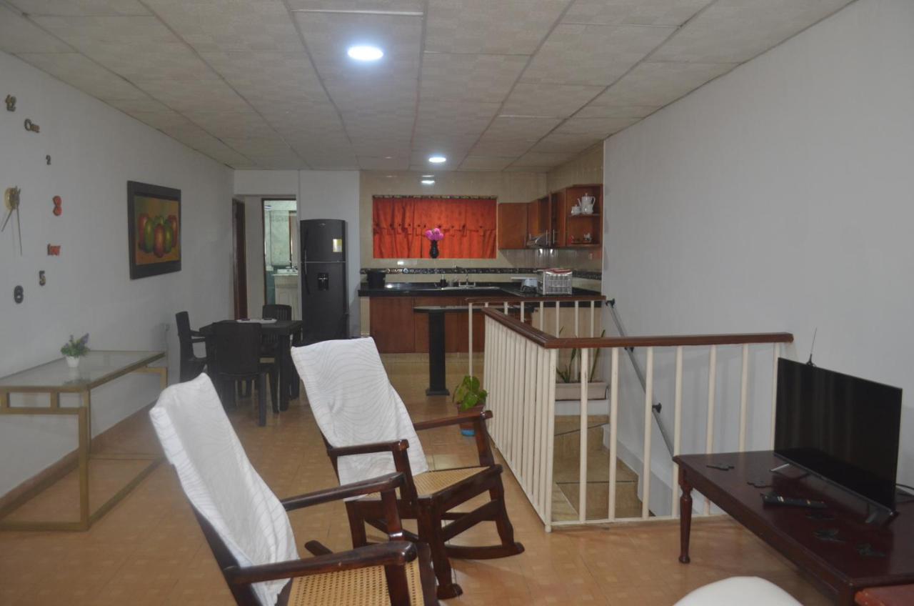 Amoblado En , Martha Cartagena