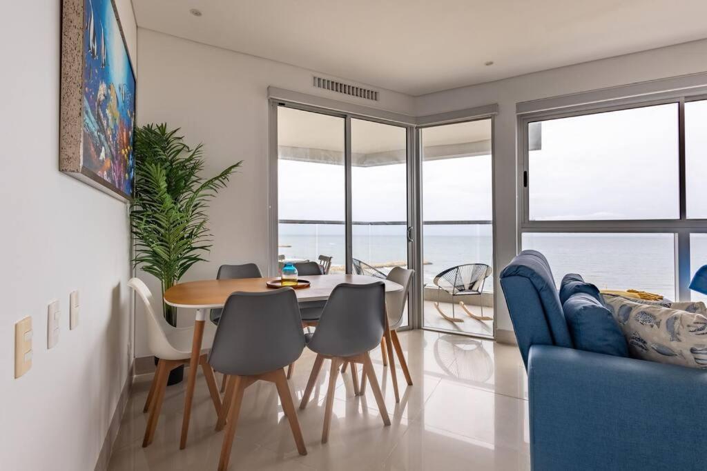 Comfortable Departament In Front The Sea Apartment *
