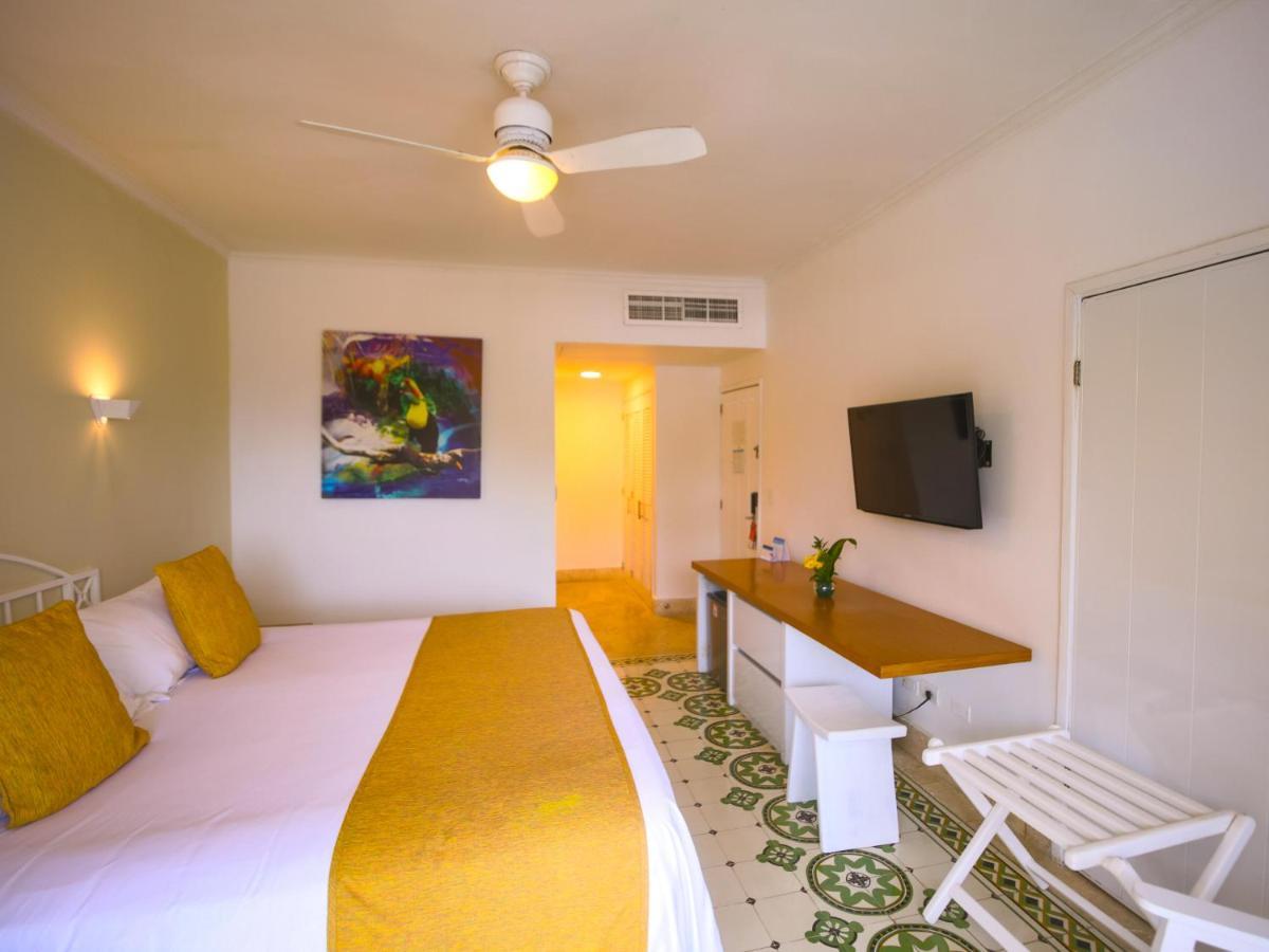 Hotel Americas Casa De Playa Cartagena