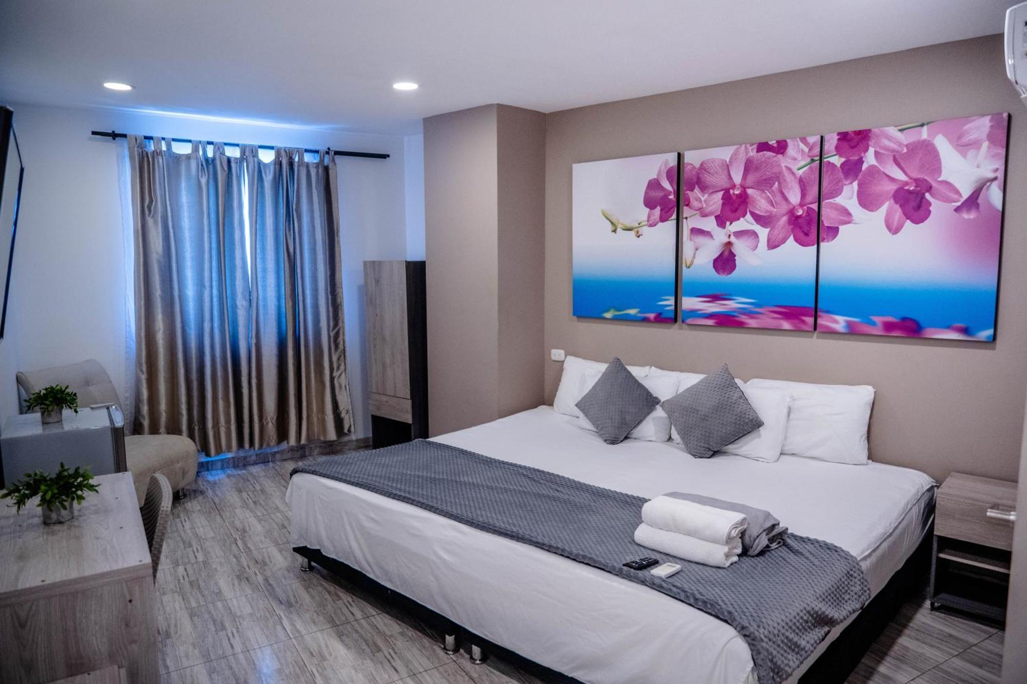 Bahia 79 Apartasuites Cerca Al Centro Aparthotel