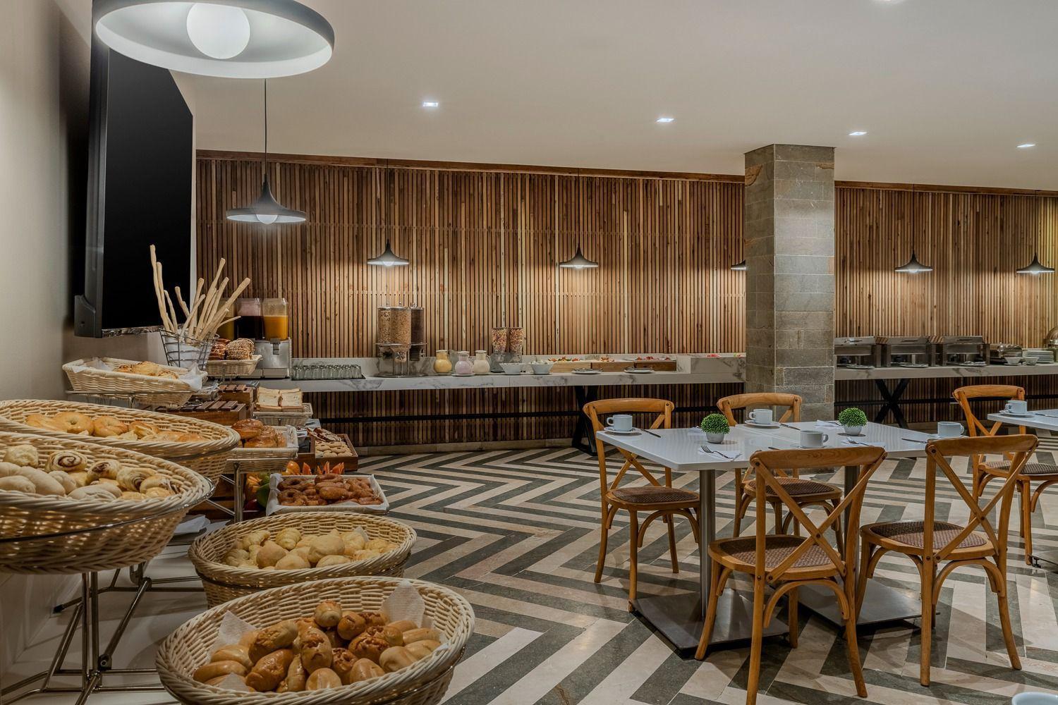 Hotel Oz 4*