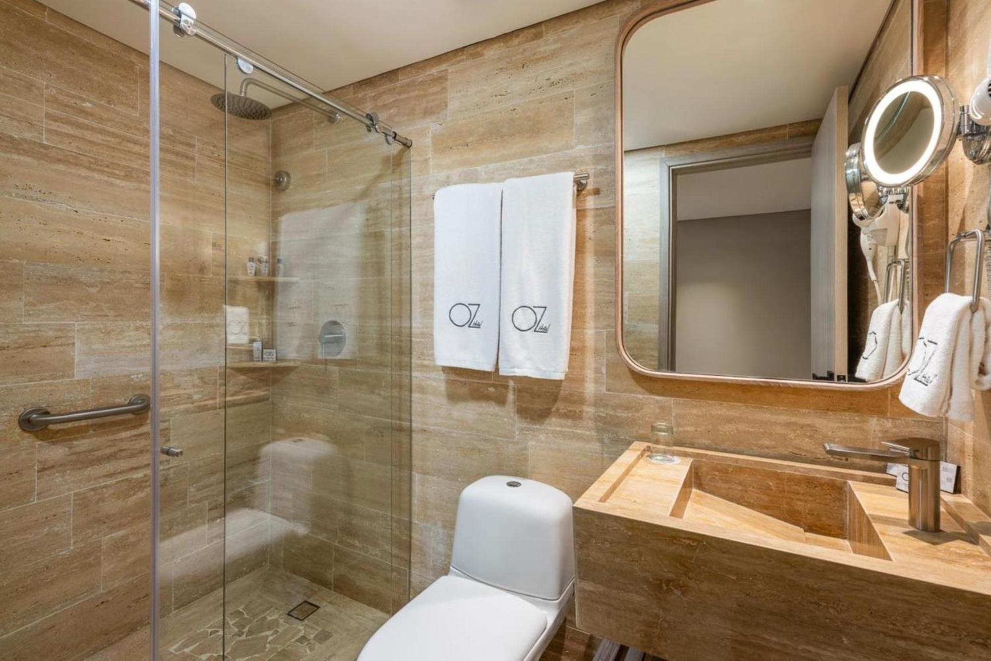 Oz Hotel 4*