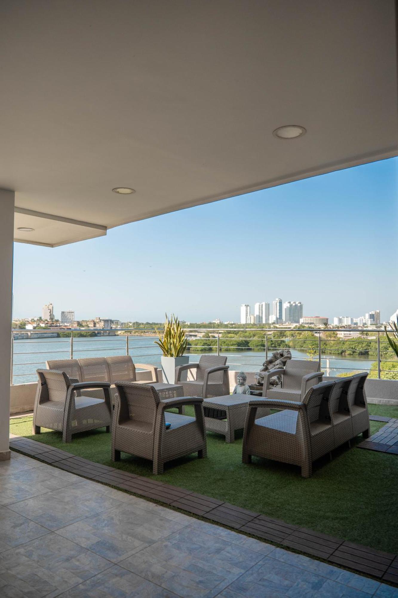 Aparthotel Bahia 79 Apartasuites Cerca Al Centro 3*