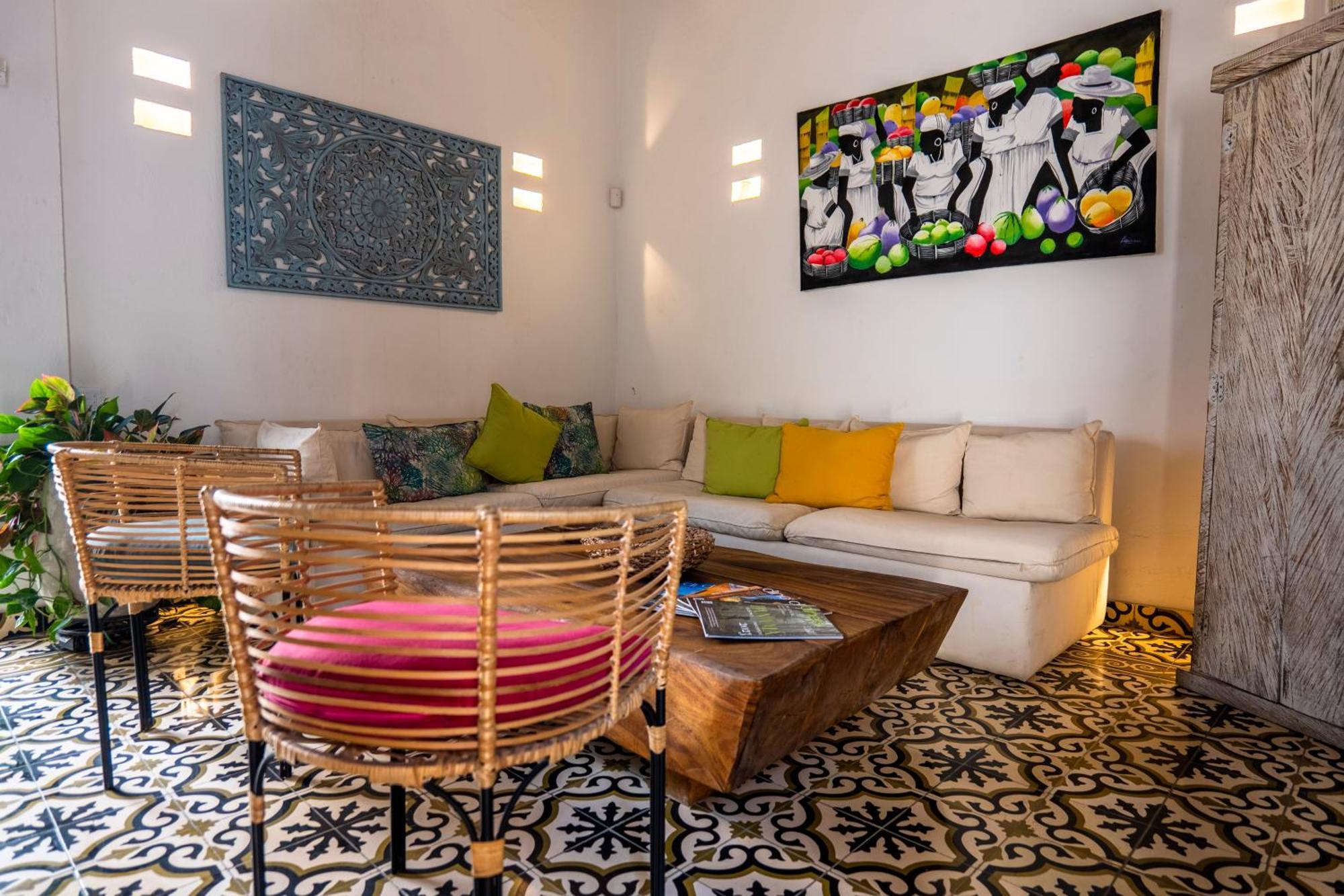 Casa Familiar - Maria De Las Palmas -getsemani *