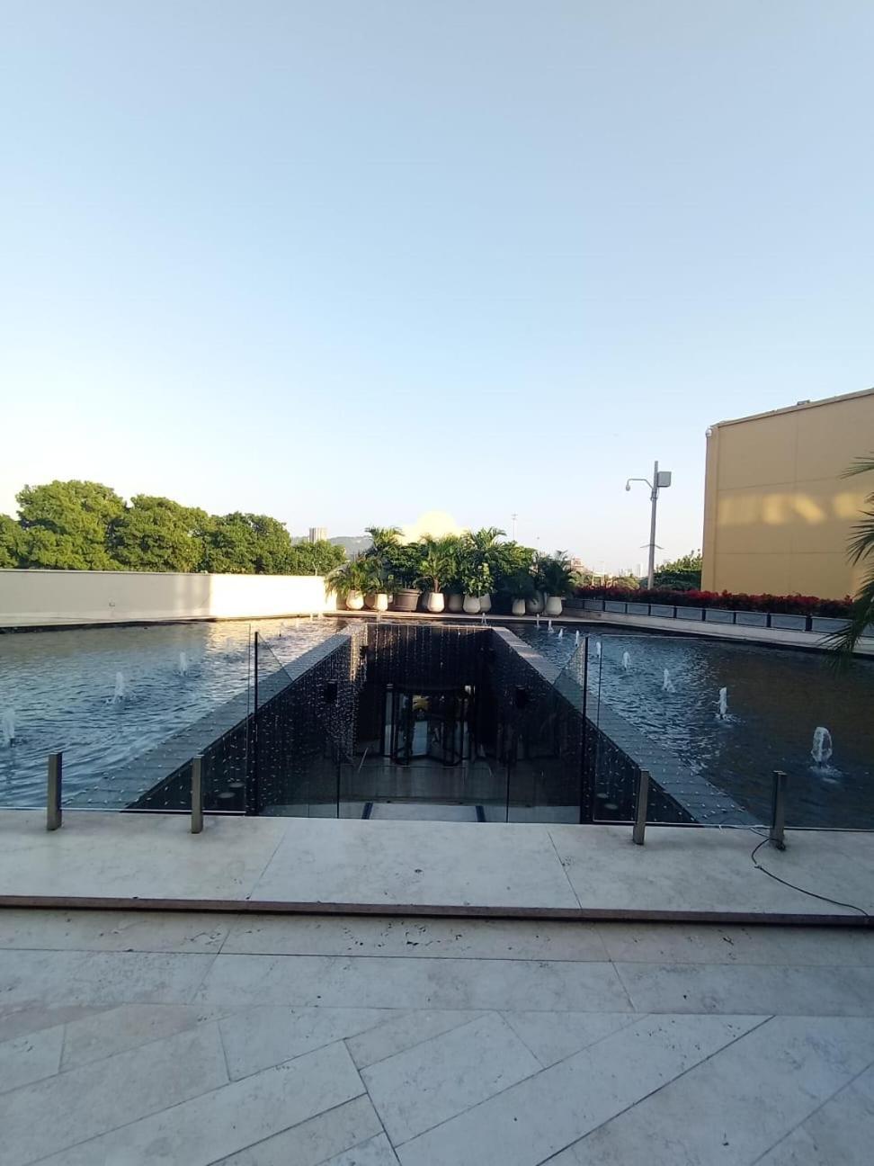 Comodo Apartamento De La Ciudad Amurallada Y El Centro Historico. Apartamento