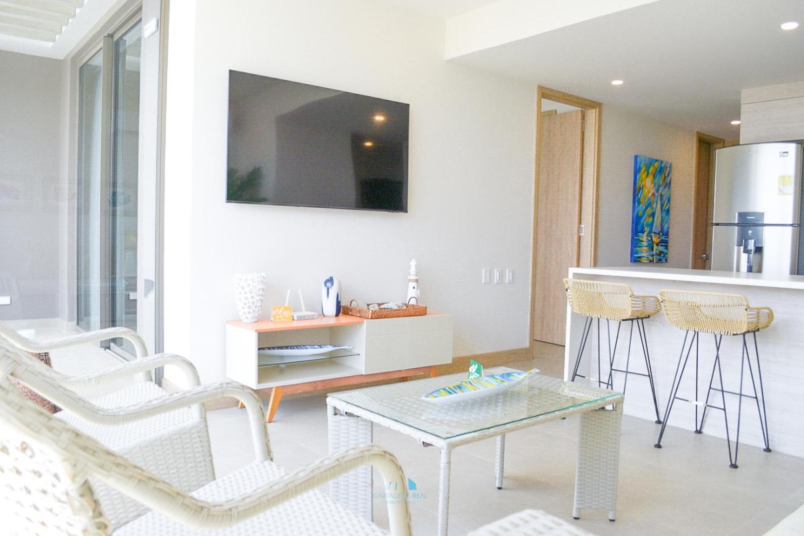 Apartamento Vista Al Mar Lateral Panoramic View,spectacular Building,pools, Morros Zoe Ultimo Piso