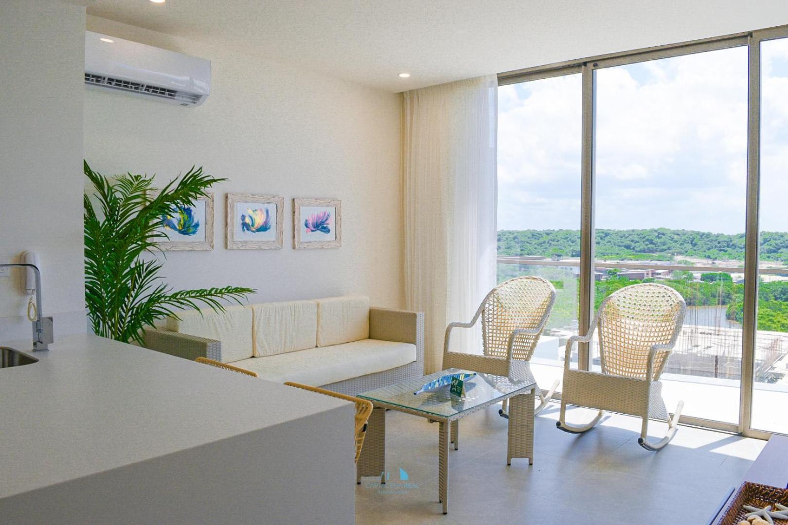 Vista Al Mar Lateral Panoramic View,spectacular Building,pools, Morros Zoe Ultimo Piso