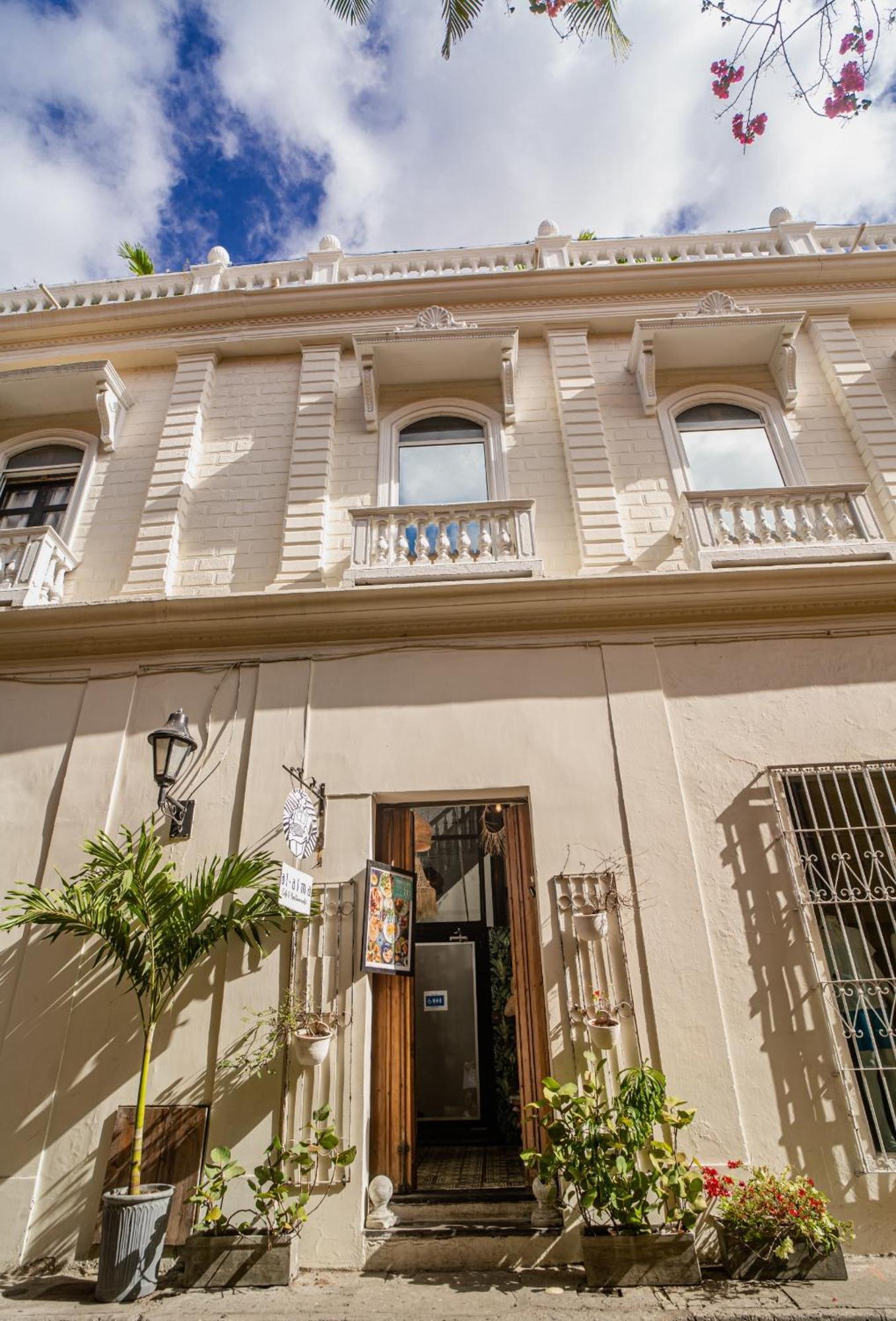 Al Alma Apart-suites Apartment *