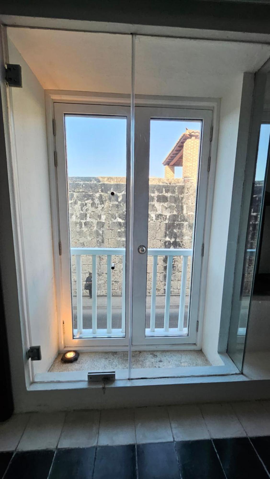 Apartamento Duplex Vista Al Mar Y Murallas Nuevo En La Ciudad Amurallada