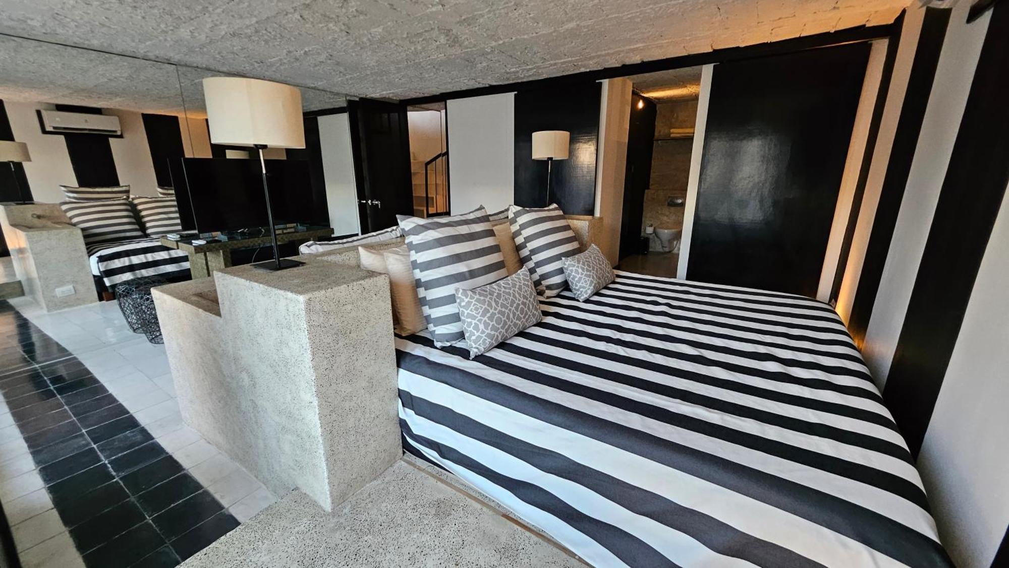 Apartamento Duplex Vista Al Mar Y Murallas Nuevo En La Ciudad Amurallada