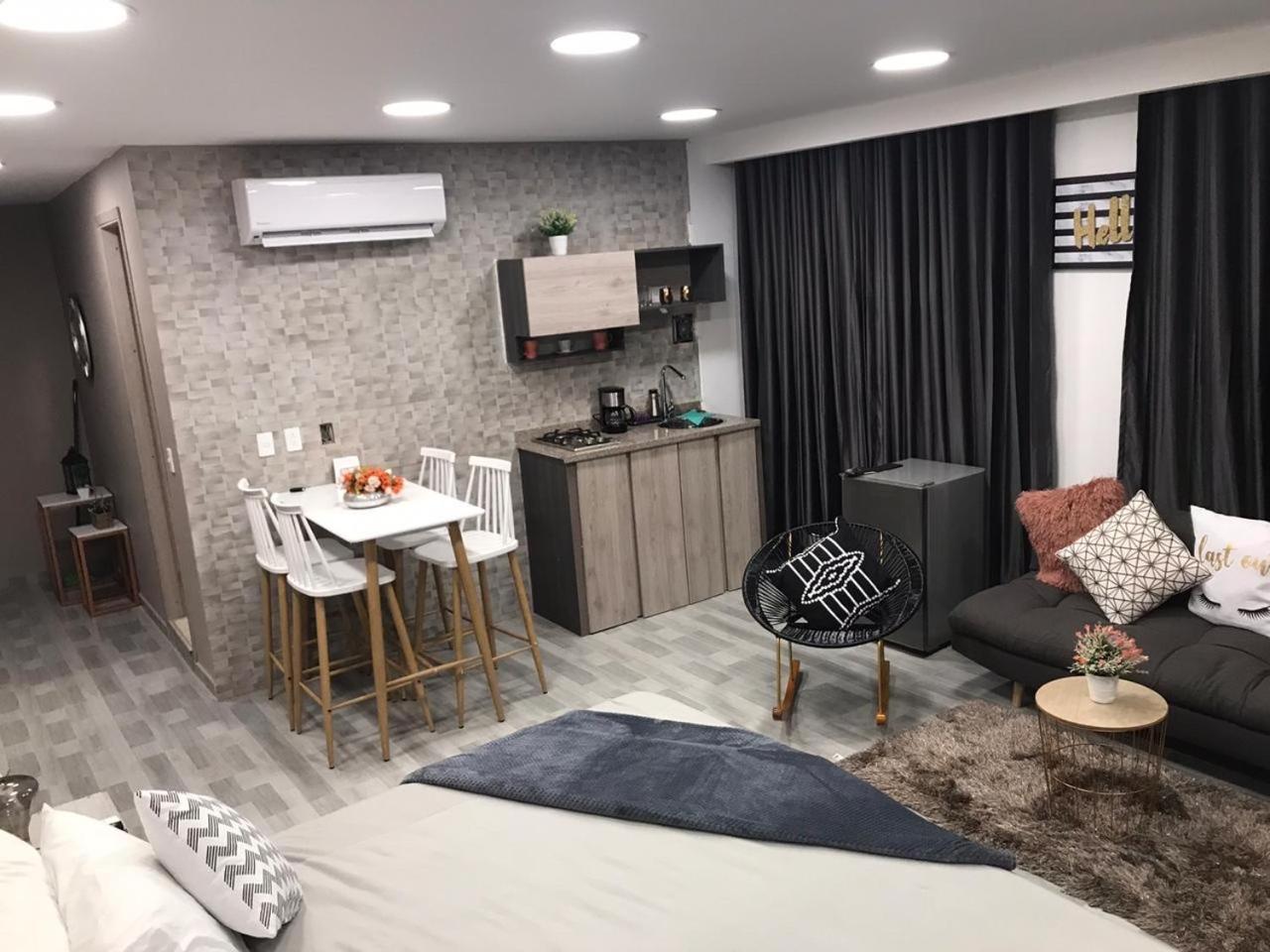 Bahia 79 Apartasuites Cerca Al Centro Aparthotel 3*