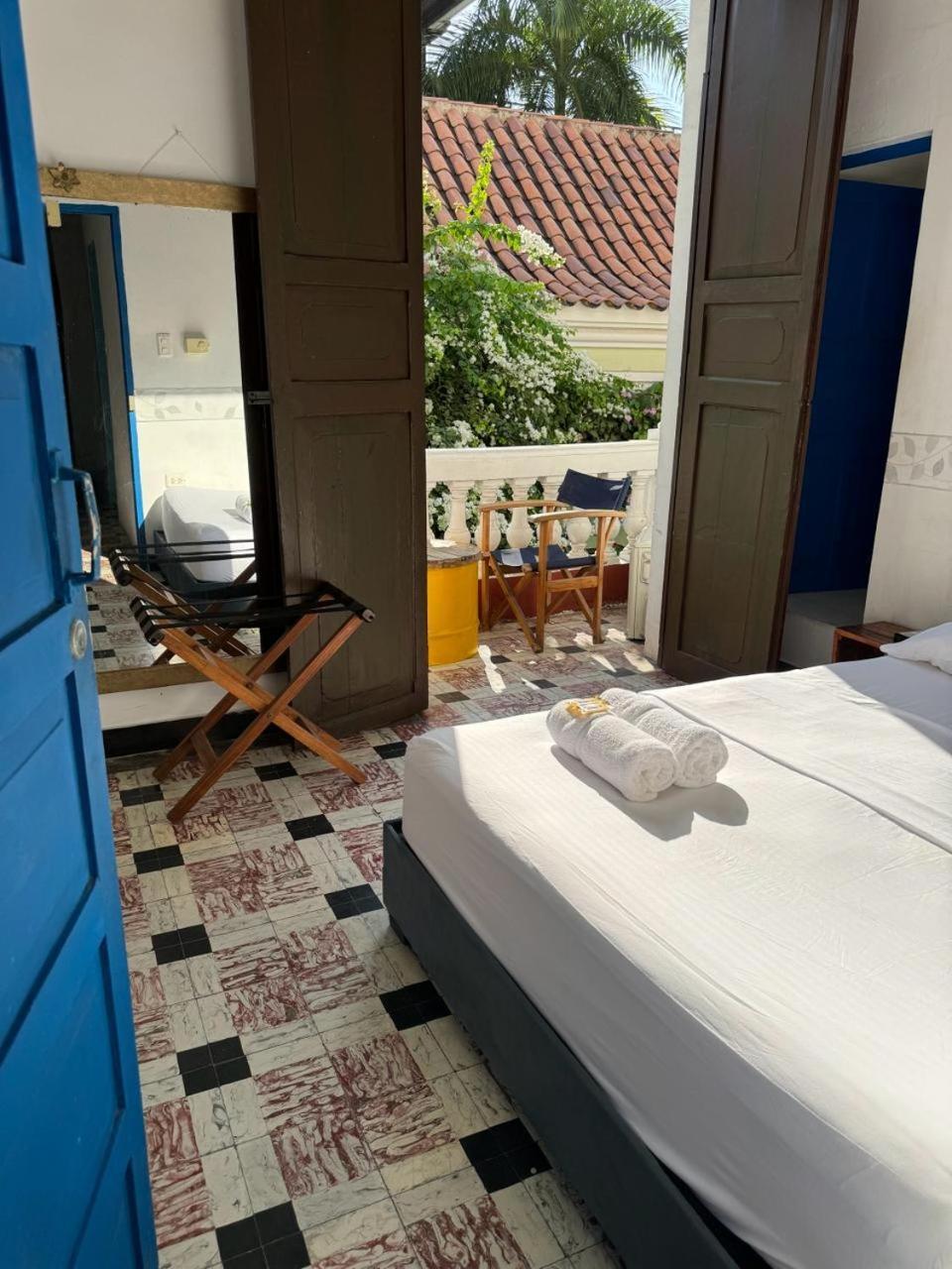 1811 Hostel