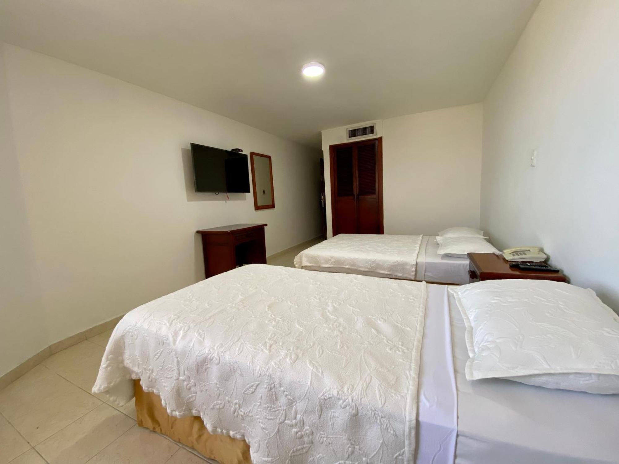Dorado Plaza Bocagrande Hotel