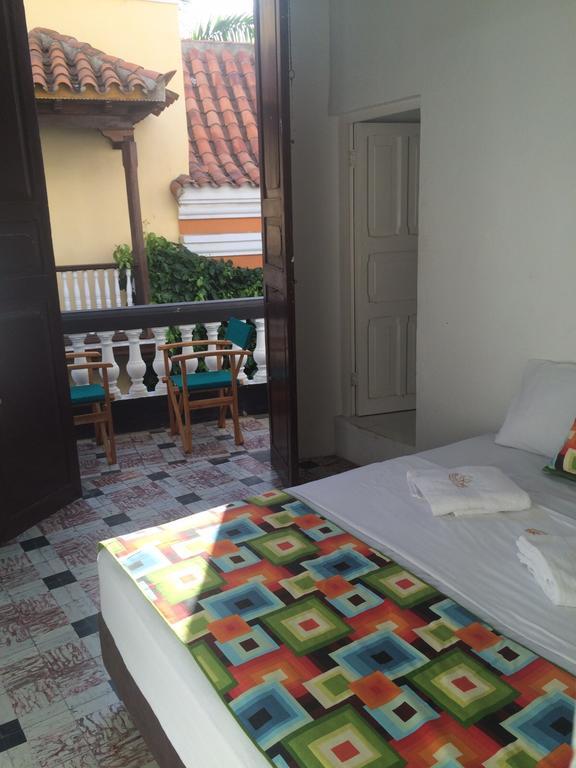 Hostel 1811