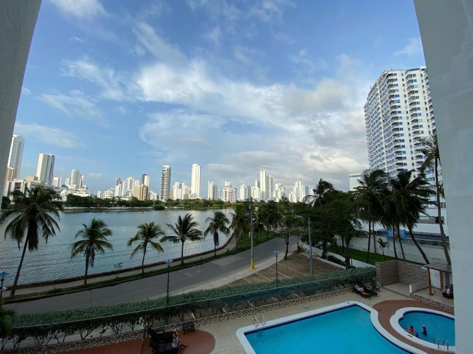 Apartamento En Laguito Ed. Cristoforo 303 Icdi *