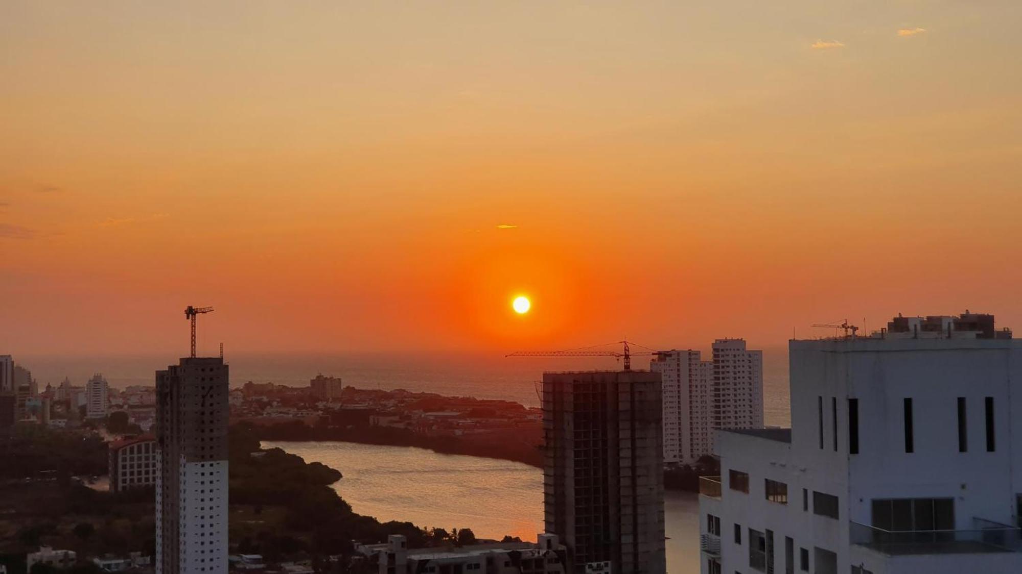 Acogedor Apto En Piso 22 Vista Al Mar Apartment *