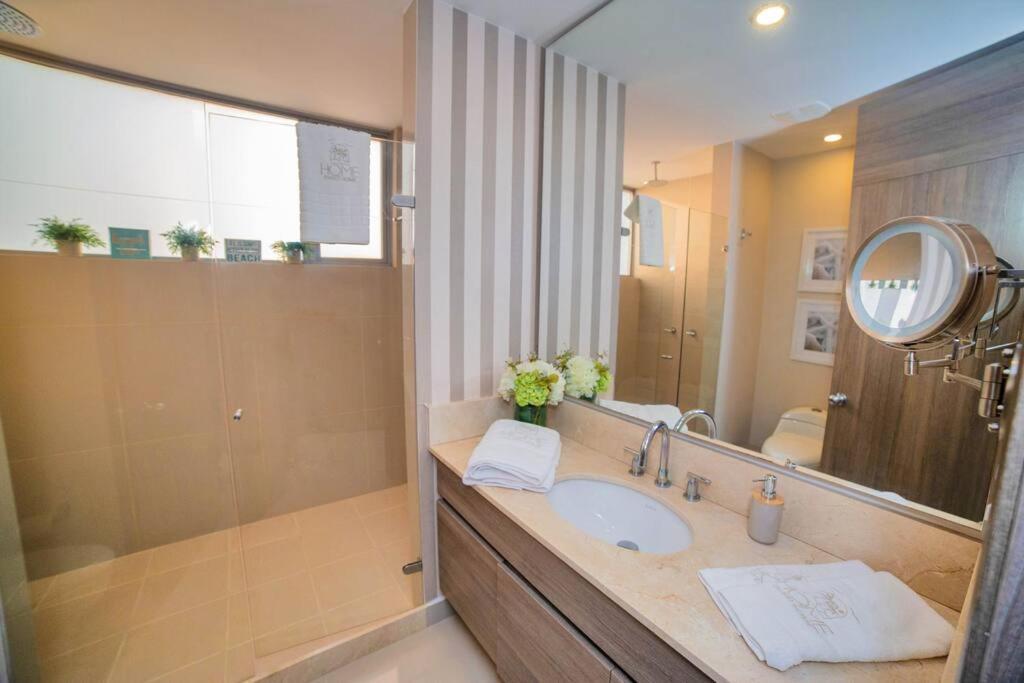 Luxury Beachfront - Morros City *
