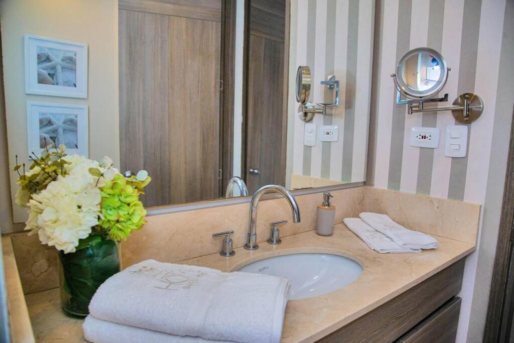 Luxury Beachfront - Morros City *