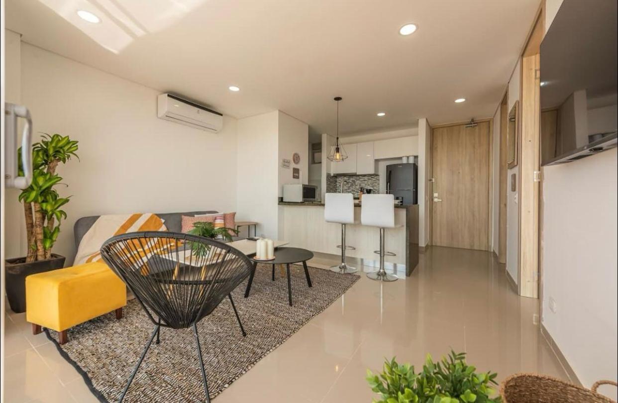 Espectacular Apartamento Piso Alto Con Excelente Vista Al Mar Y A La Ciudad Amurallada
