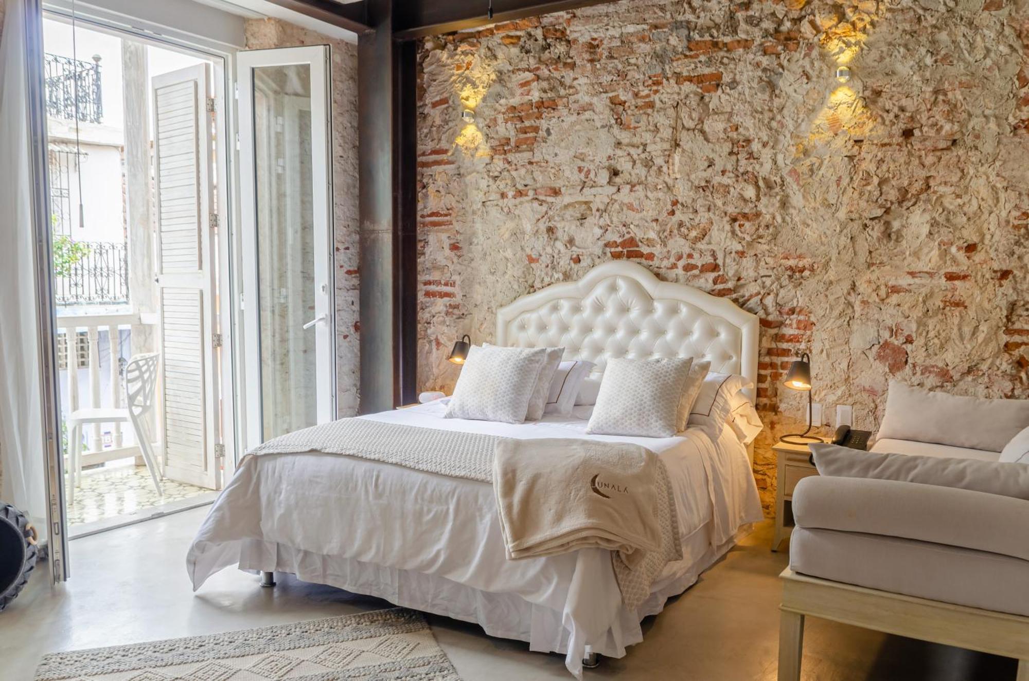 Lunalá Boutique 4*