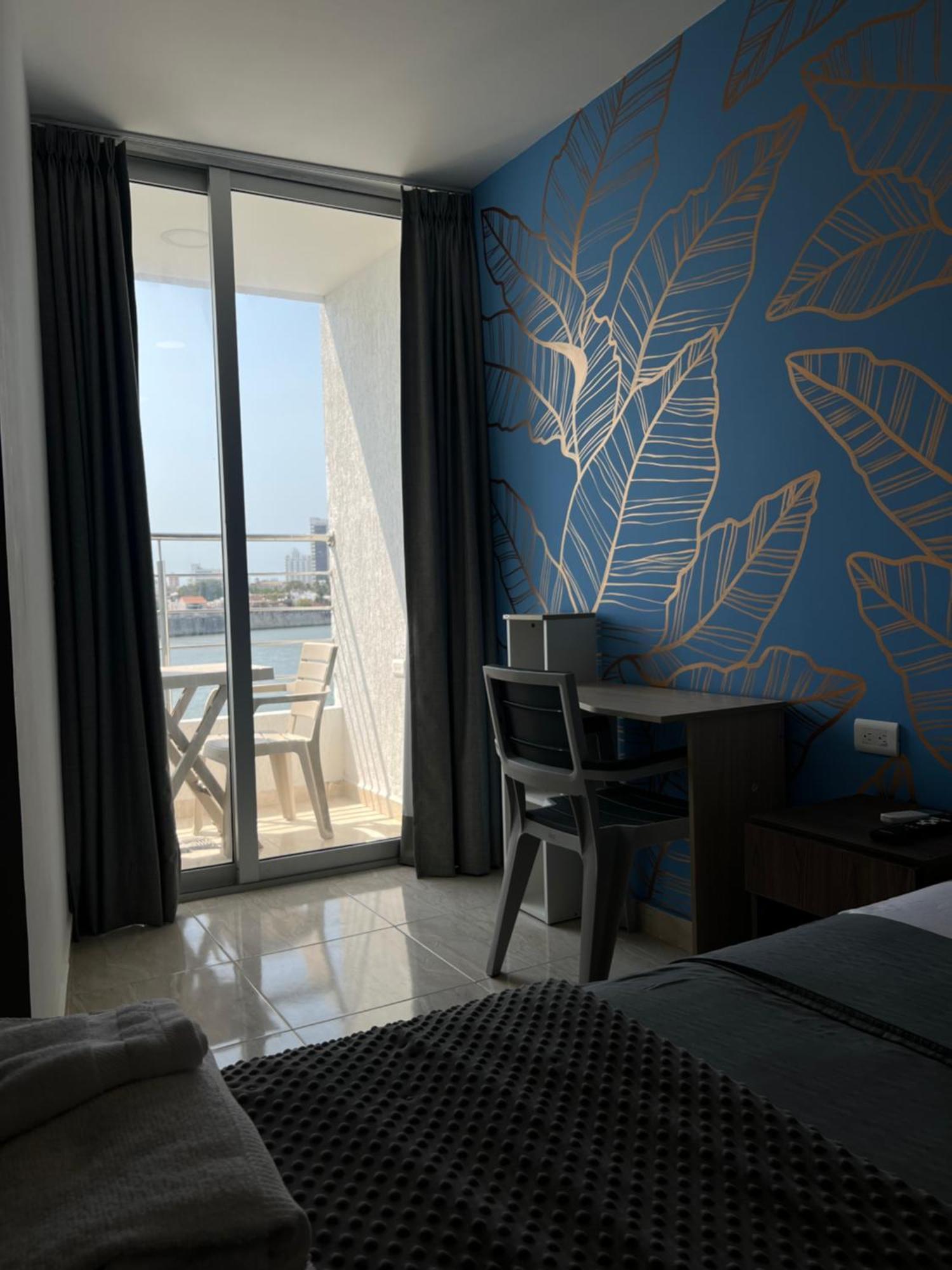 Bahia 79 Apartasuites Cerca Al Centro Aparthotel