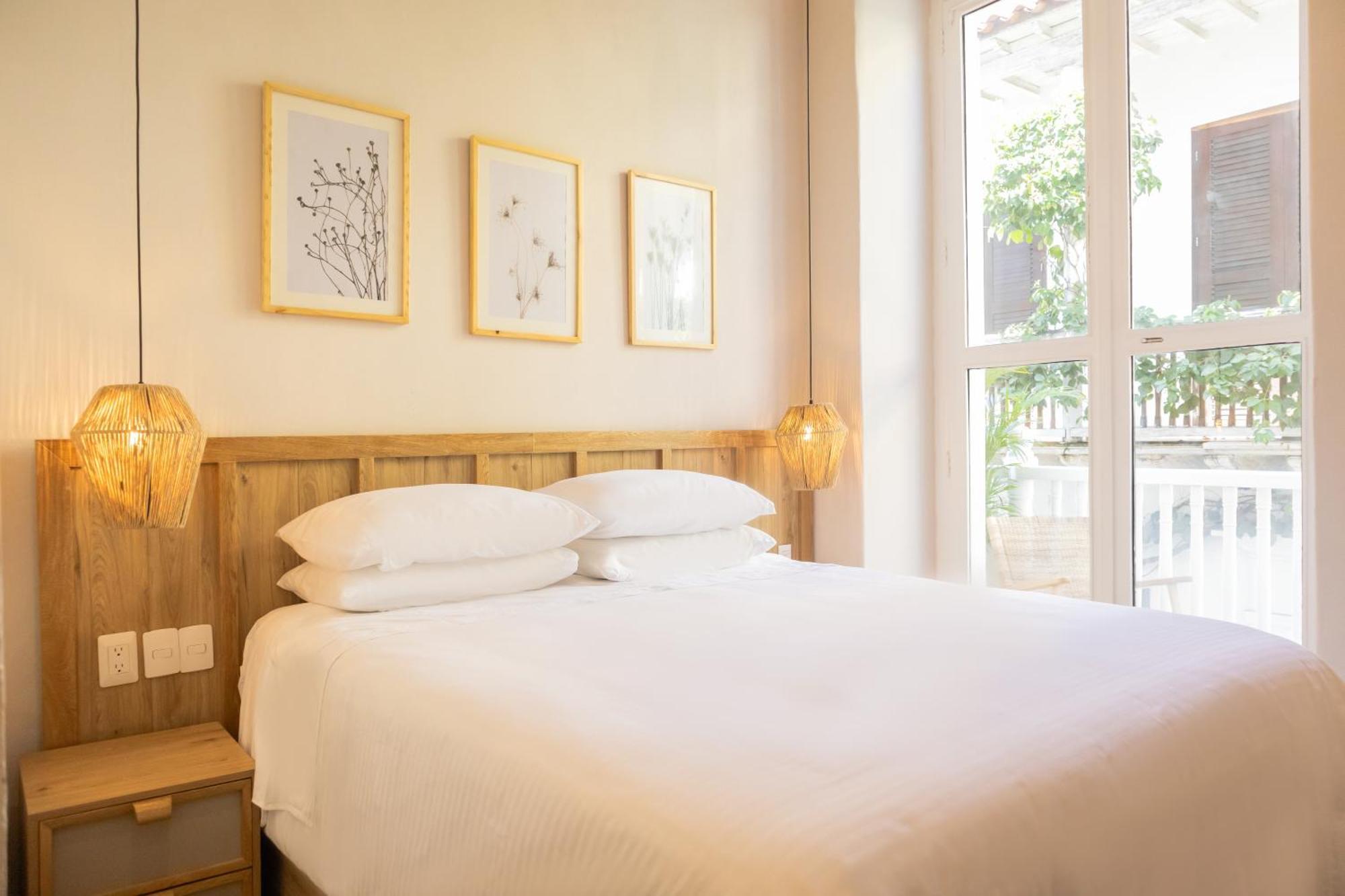 De La Mantilla Hotel