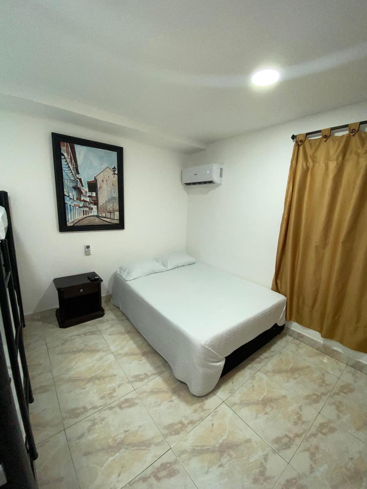 Hospedagem domiciliar Blue Diamond House