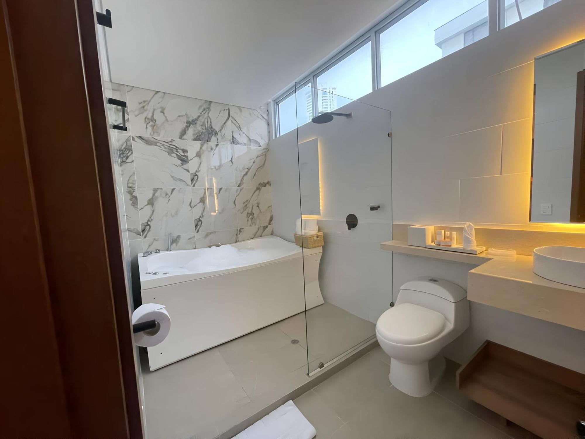 Zi One Luxury 4*