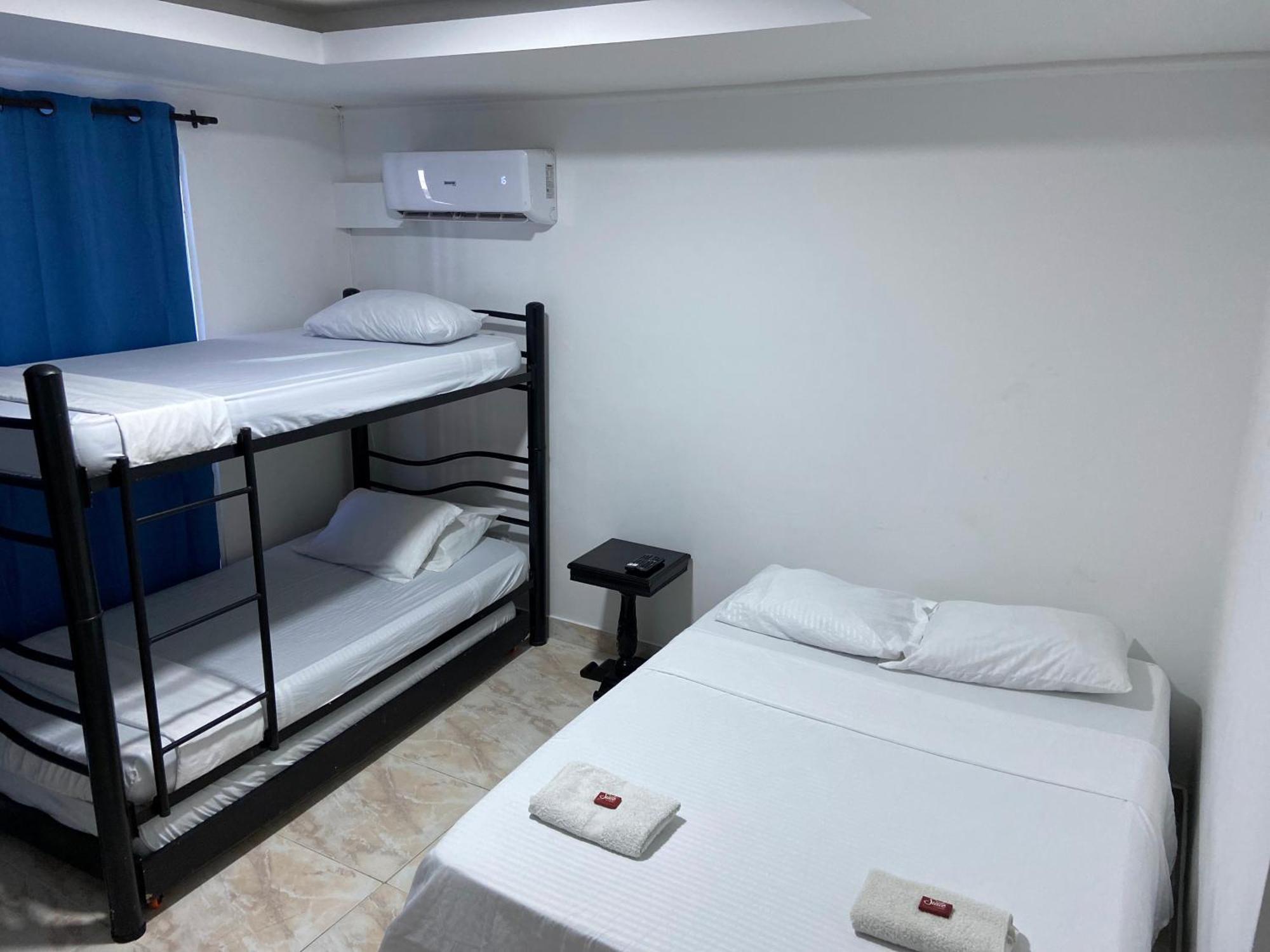 Blue Diamond House Homestay *