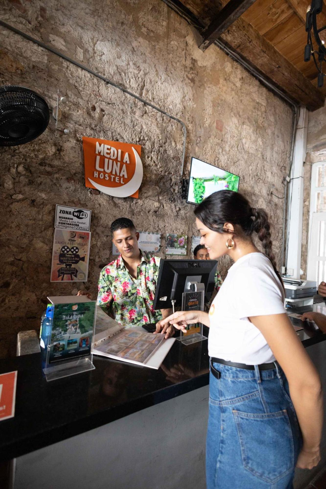 Hostal Media Luna
