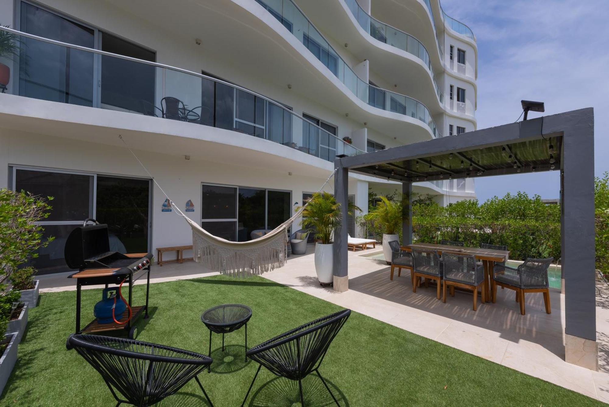 Lujoso Con Salida Directa A La Playa Edificio Morros Eco *