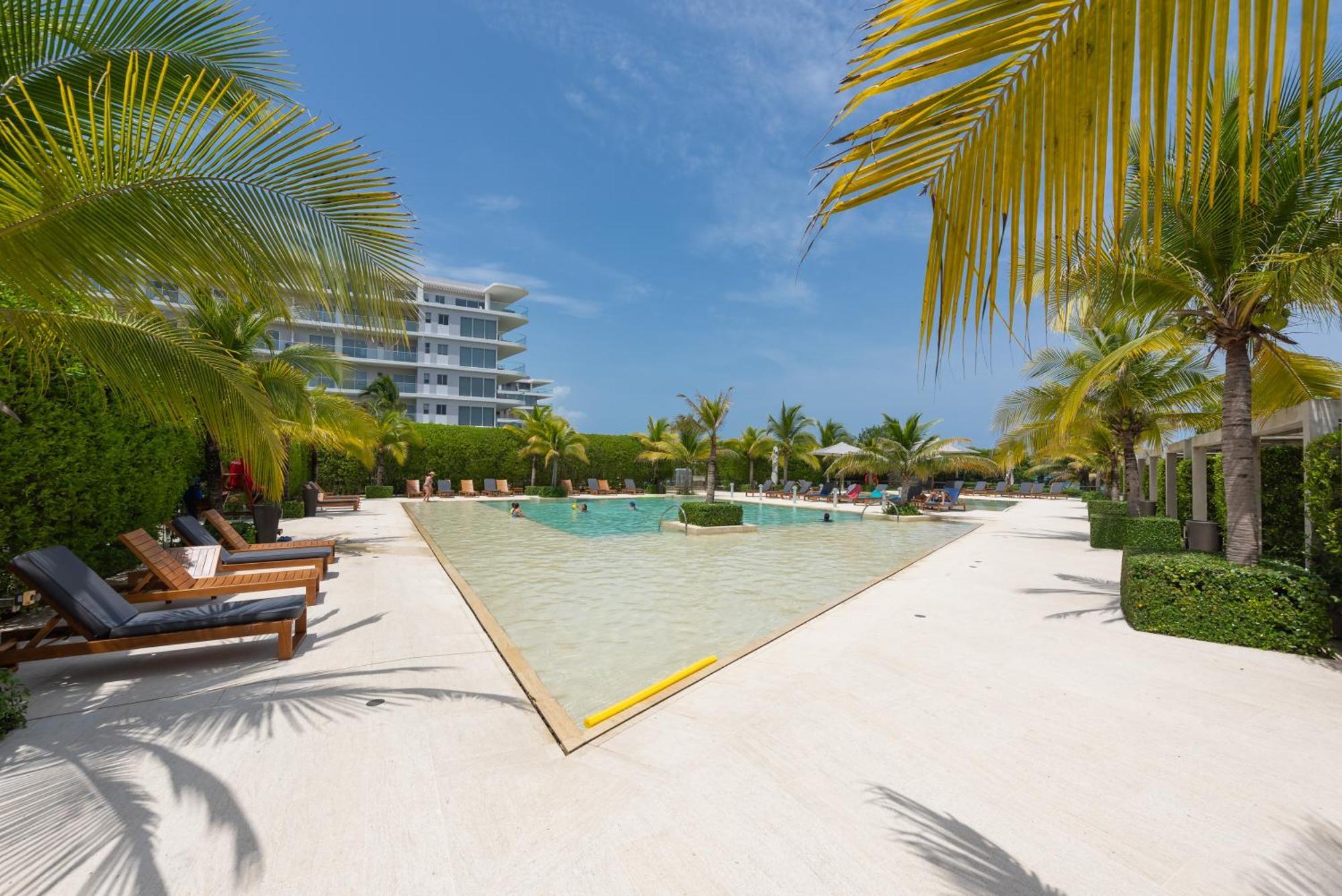 Lujoso Con Salida Directa A La Playa Edificio Morros Eco Apartamento *