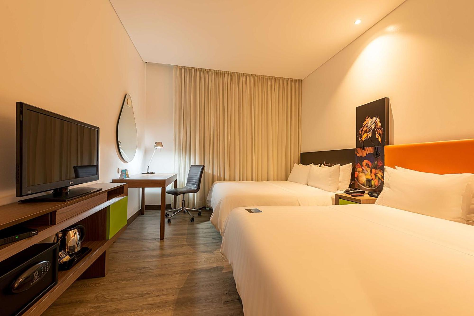 Hampton By Hilton Hotel 4*