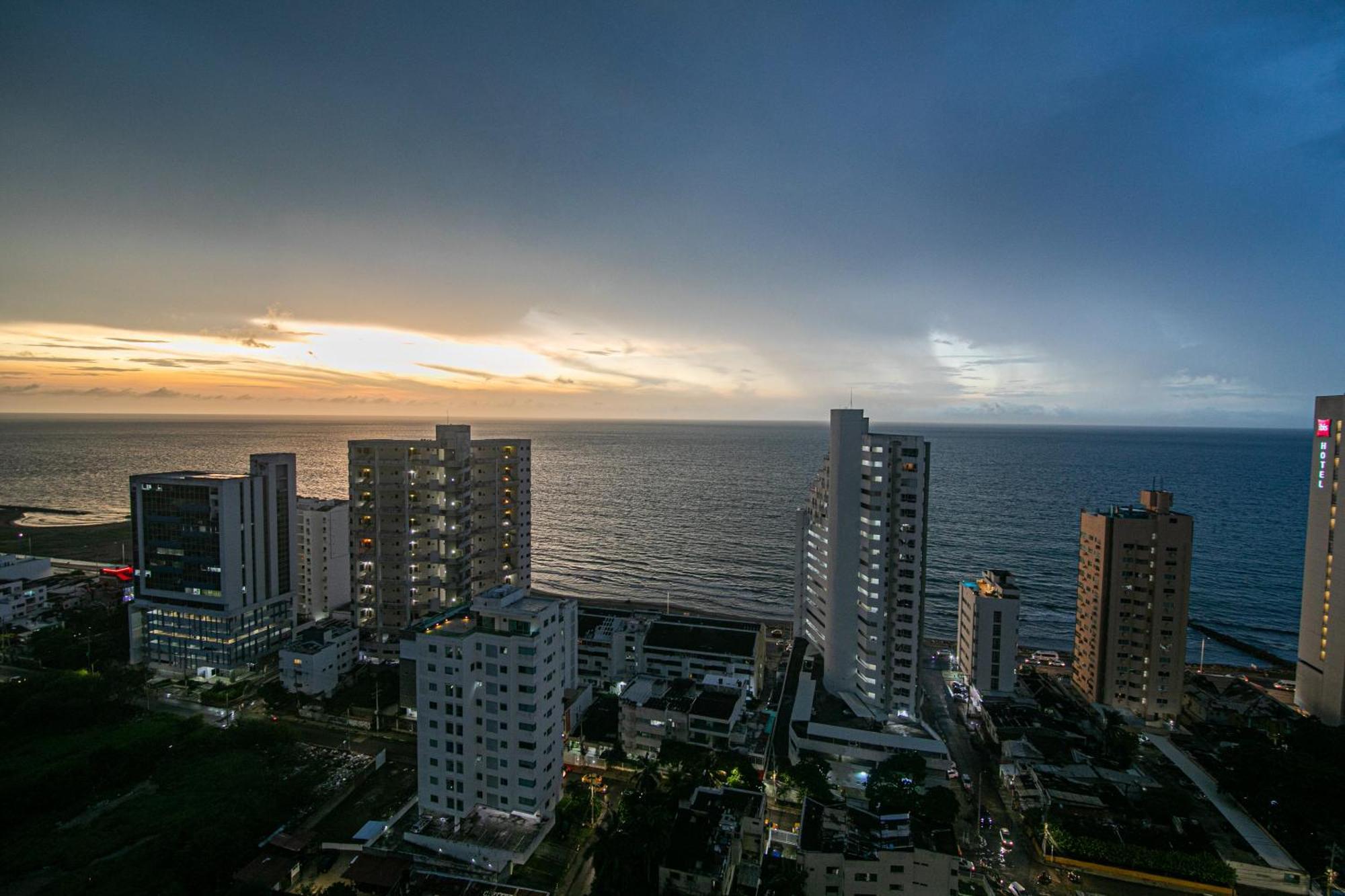 Comodidad, La Mejor Vista Al Mar Y Ubicacion En Apartment *