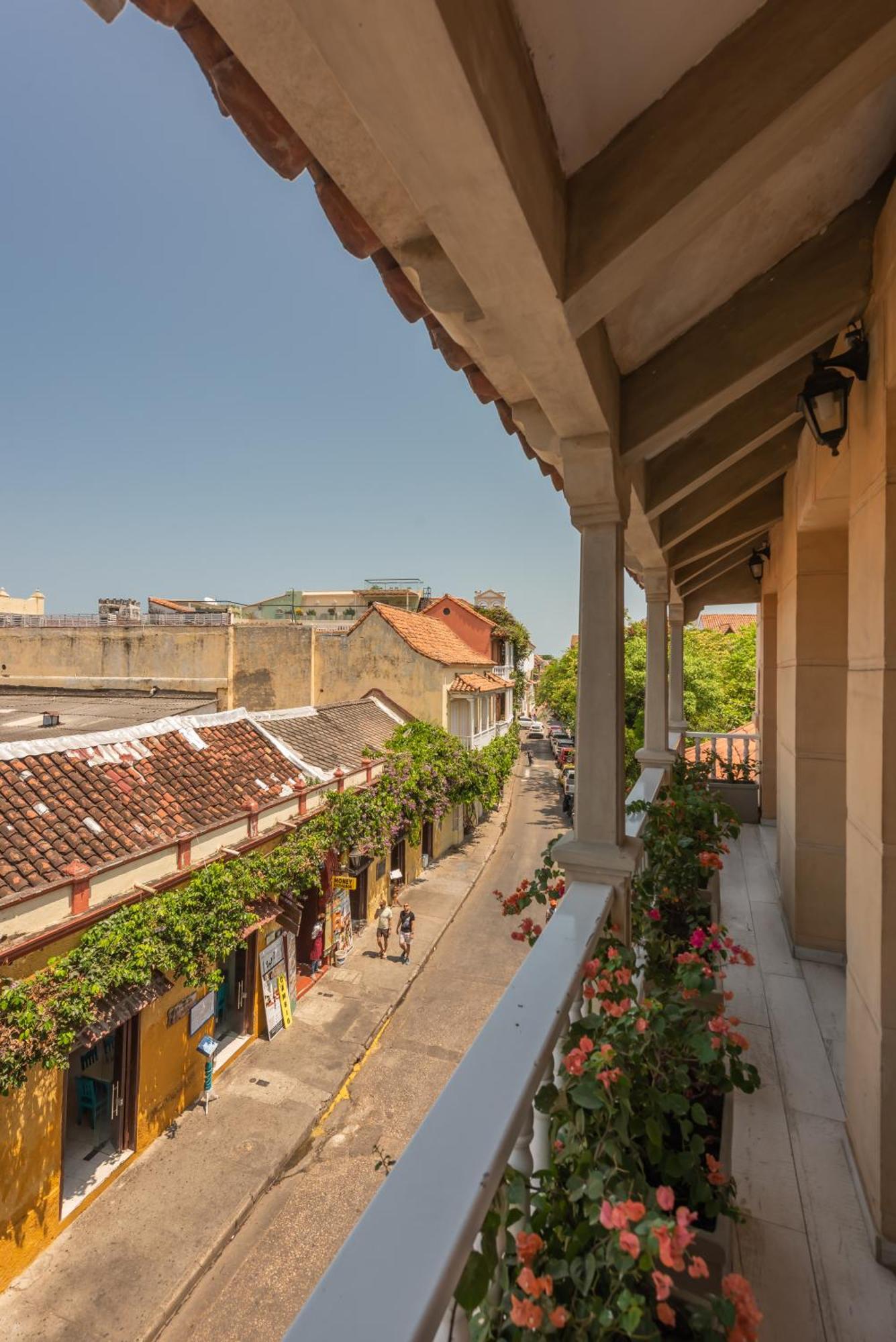 Townhouse Boutique Hotel 4*