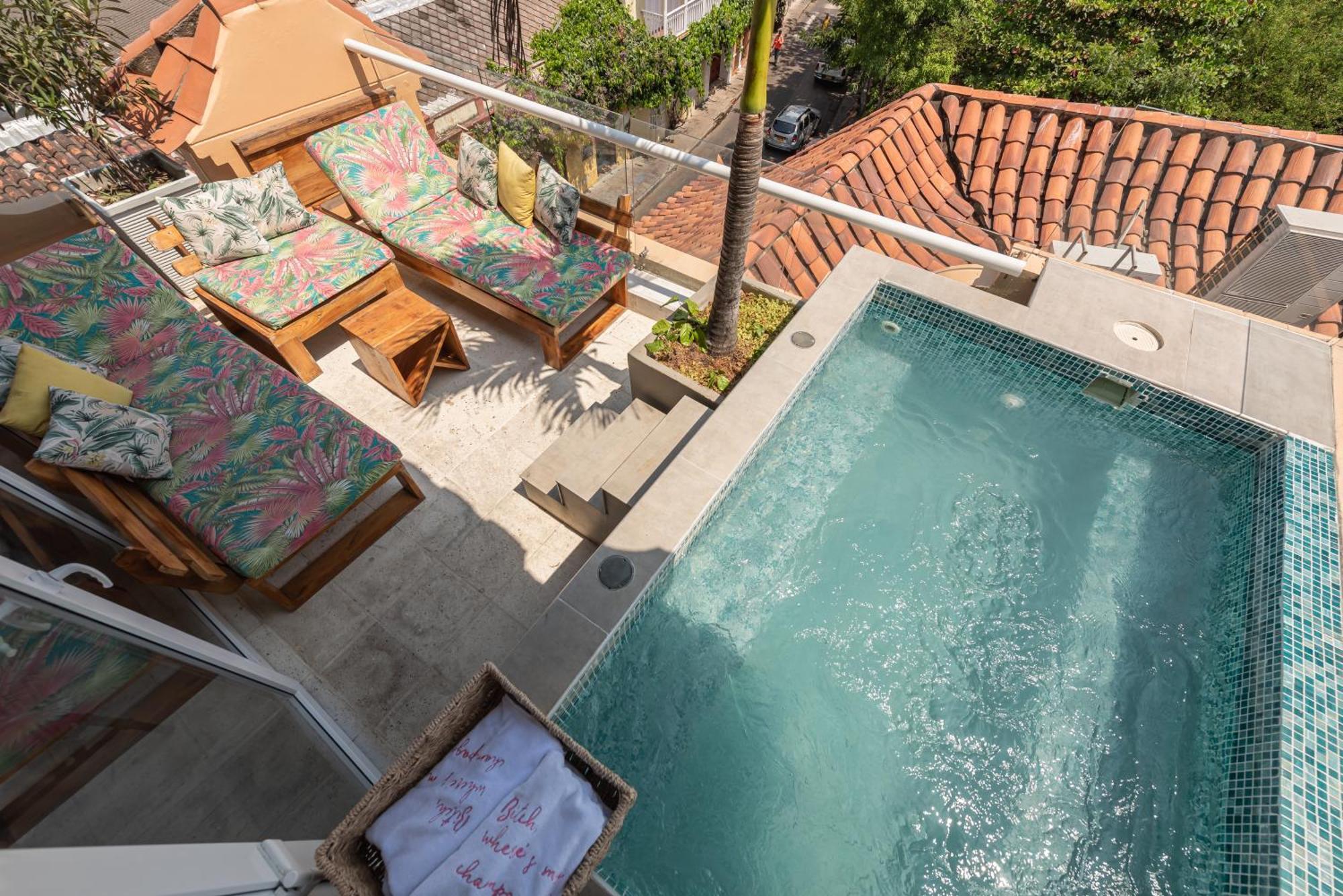 Townhouse Boutique 4*
