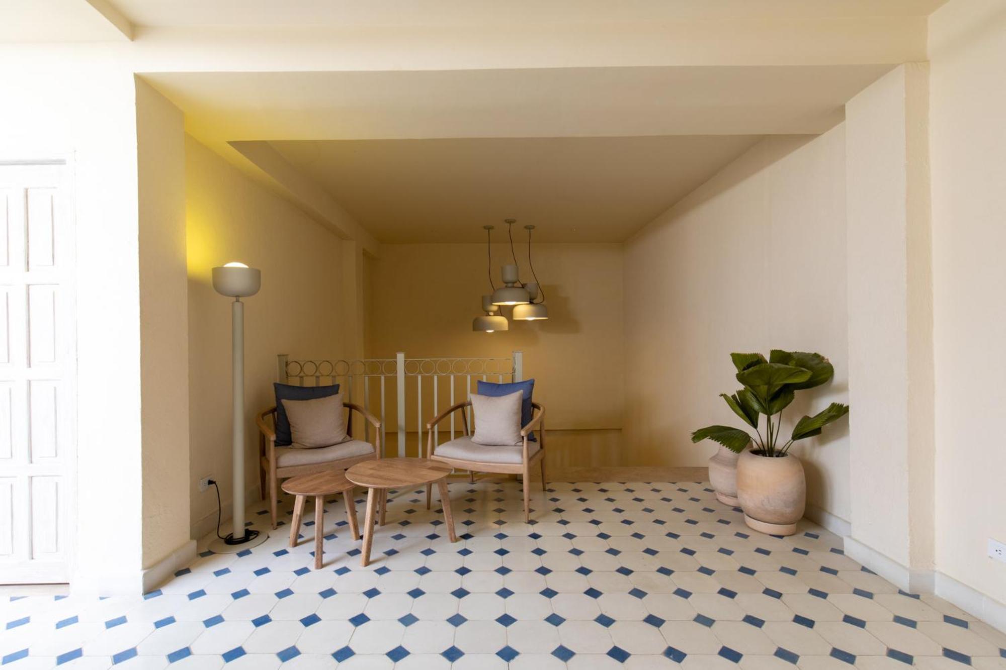 B Haus Boutique 4*