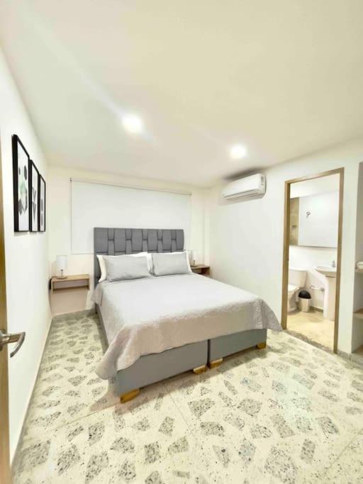 Villa Casa De La Belleza, Unique 7 Bedroom Cartagena